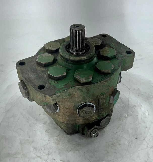 GENUINE JOHN DEERE HYDRAULIC PUMP R32442R Fits 4020 Model Tractor 423.