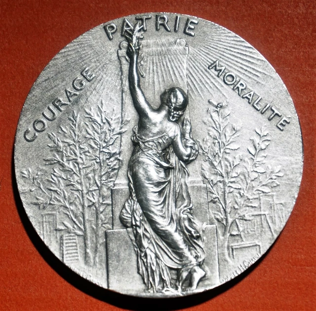 Broche épingle « Courage Patrie Moralité » - Métal Doré - Occasion Vintage