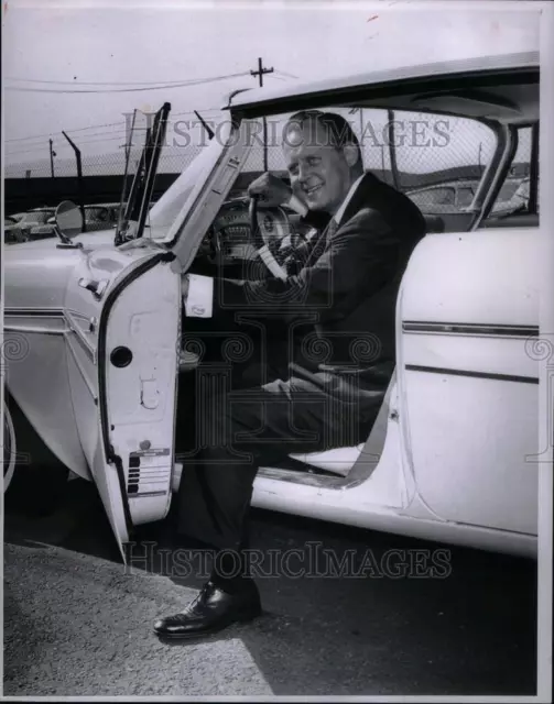 1957 Press Photo Jack W. Minor - DFPC81885