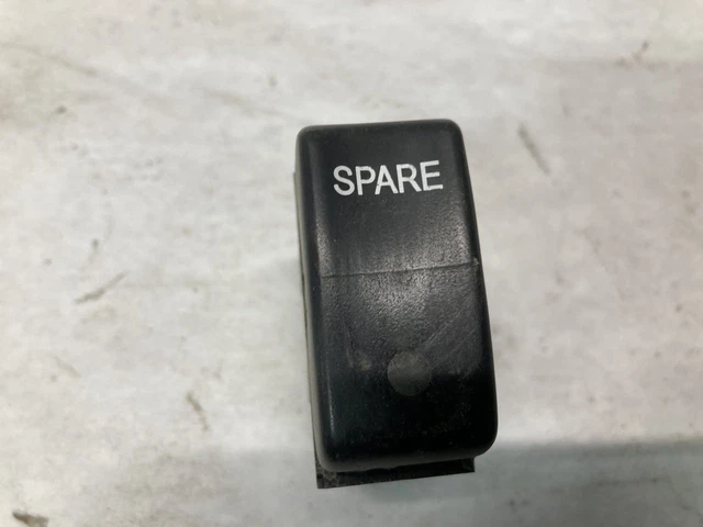 Kenworth T600 SPARE Dash/Console Switch - Used | P/N P27104007