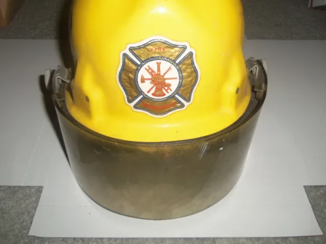 Vintage Yellow Cairns & Bro. Fireman Fire Firefighting Helmet ...1969