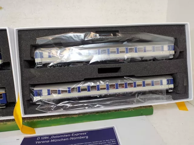 Hobbytrain H43044 Set Carrozze D 1284 Dolomiten Express H0 2