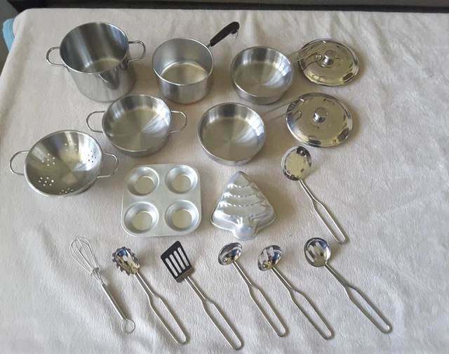 Vintage Metal Kids Kitchenware Pots, Pans & More, Lot Of 17 Vintage Metal Kids Kitchenware Pots, Pans & More, Lot Of 17