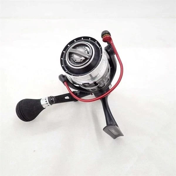 美品Abu Garcia Revo ALX 3000SH Theta ABU Garcia Revo ALX THETA 3000SH Spinning Reel New in Box