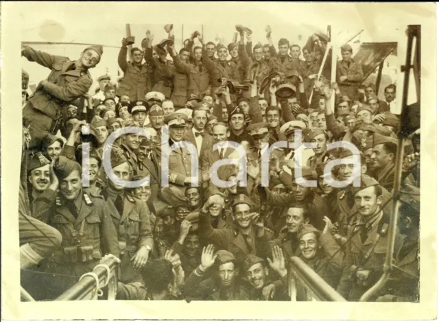1935 GENOVA Soldati italiani sul piroscafo PIEMONTE con autorità *Fotografia