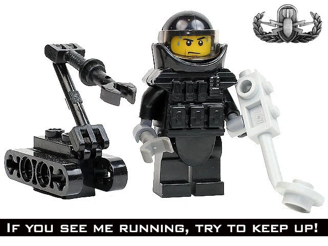 SWAT Police Office Bomb Squad EOD Tecnician robot  made w real LEGO ® Minifigure