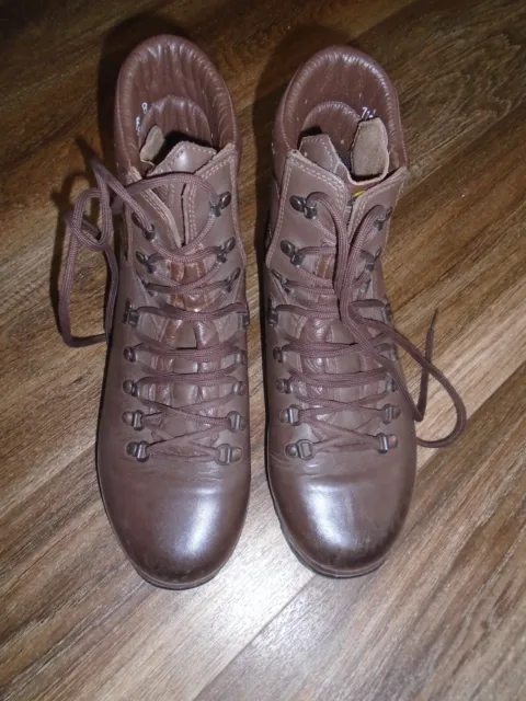 Altberg Defender Mens Combat High Liability Boots Size 8L British Army Issue