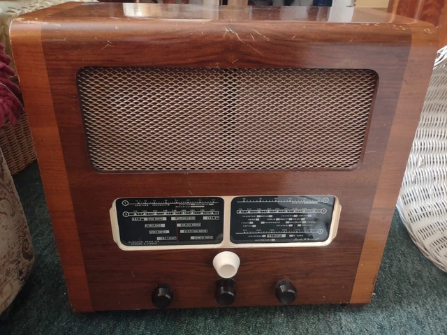 McMichael 1950's Radio (Case adapted) READ FULL DESCRIPTION