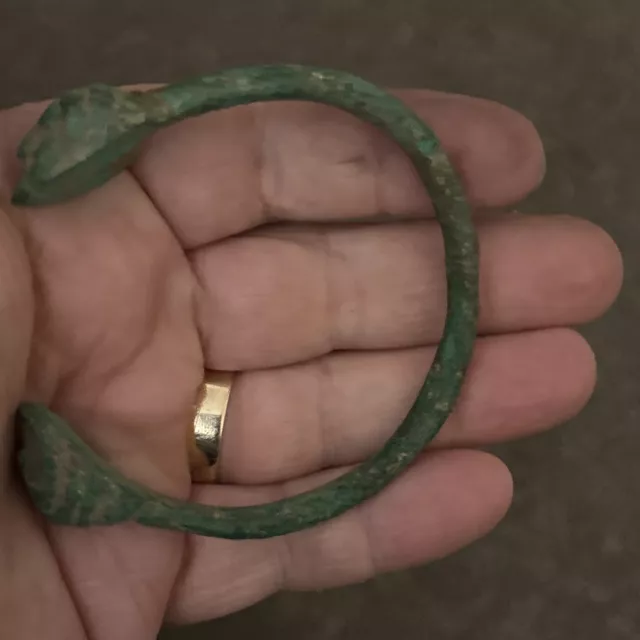 Fabulous Ancient Roman Bronze Bracelet With Facing Heads 200 Ad