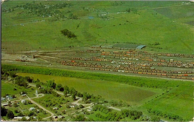 POSTCARD HUMPS OF Rock Island Railroad Freight Cars Silvis IL Illinois