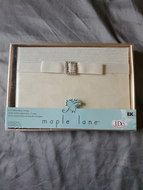 Libro de recortes/álbum de fotos EK Success Maple Lane I Do Wedding Collection de 4"" x 6