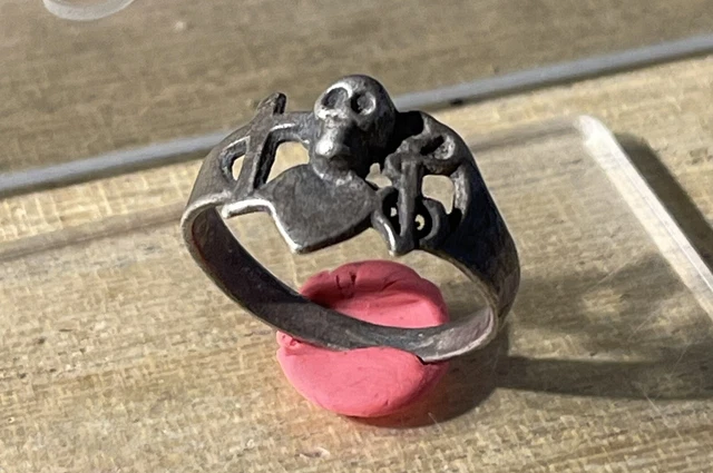 Bague ancienne en argent massif taille 9 dans la boîte d
