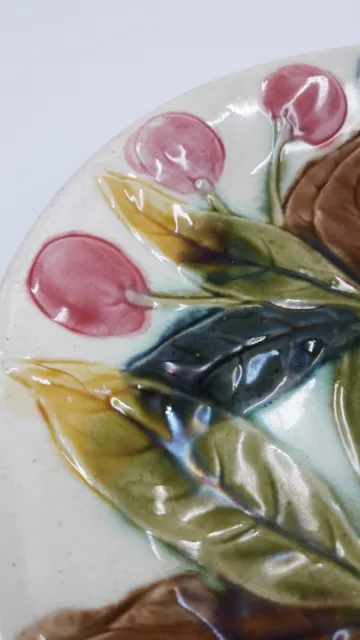 Assiette Ceramique Barbotine Decor Cerise Et Feuillage Collection 3