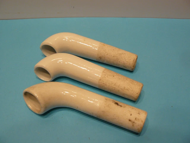 3 Anciennes Pipes En Porcelaine Blanche – Thème électricité, Arrivée De L'électricité