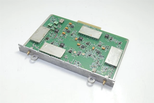 Motorola R2600B Communications System Analyzer P30350C001 Board