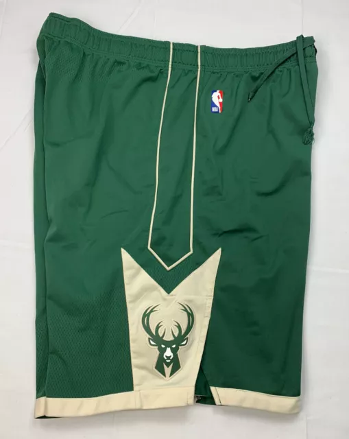 Daniel Theis GAME WORN official NBA Boston Celtics Shorts Size 44 - 2+  Length.