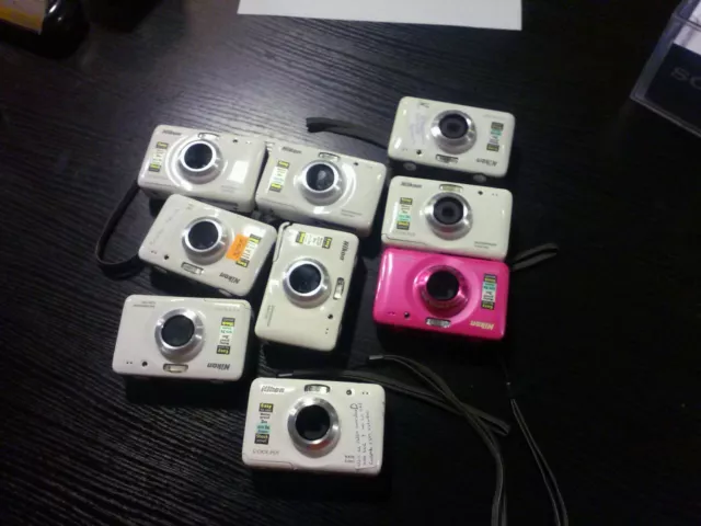 Nikon COOLPIX S30 10.1 MP Digital Camera -White & Pink Lot- FOR PARTS OR REPAIR