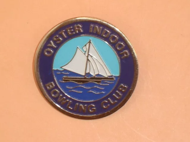 Oyster Indoor Bowling Bowls Club Enamel Badge