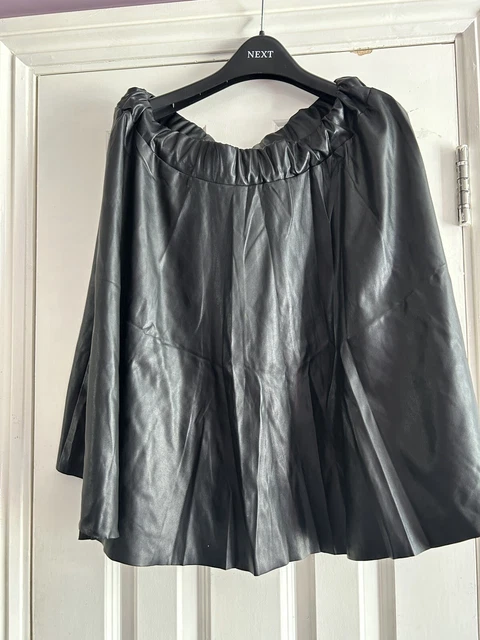 Leather Look Boohoo Mini Skirt Size 20 😍 Leather Look Boohoo Mini Skirt Size 20 😍