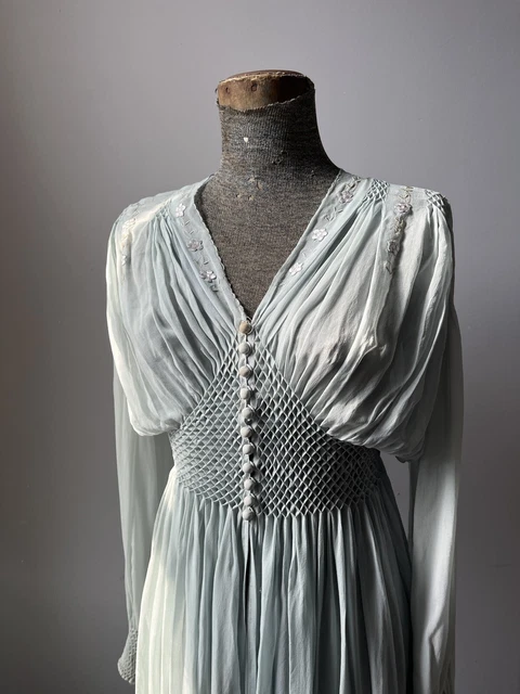 Vintage 1930s Blush Blue Crepe Silk Peignoir Dressing Gown Button Front Deco