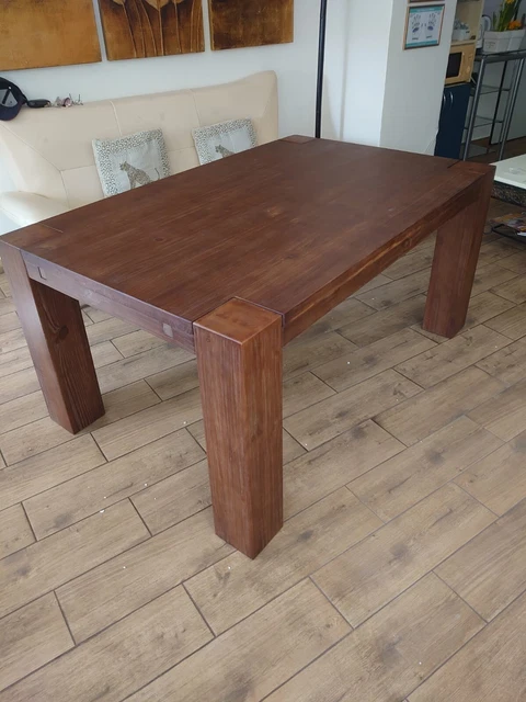 Masive Akacia Kitchen table