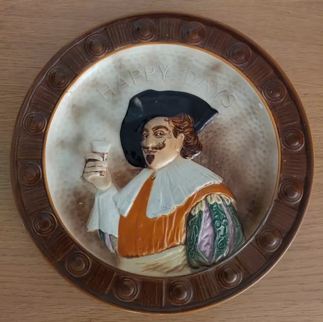 Falcon ware happy days vintage plate. Made in England 27cm 3