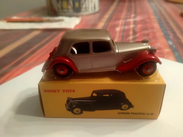 CITROËN TRACTION BLEUE #24N DINKY TOYS / ATLAS POUR JEAN-FRANCOIS