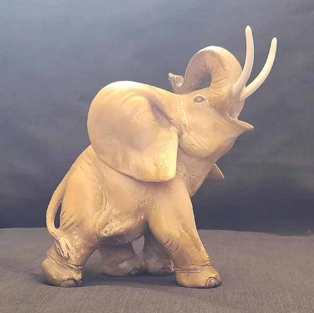 Elefantino in ceramica firmata Guido Cacciapuoti  Made In Italy anni 1930/1940