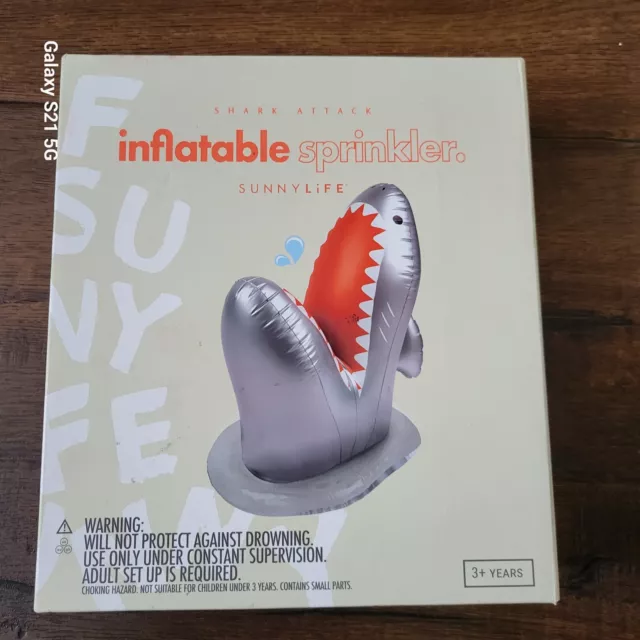 NEW SunnyLiFE Inflatable Sprinkler Shark Attack 24X16X28 IN $29.99 Open Box