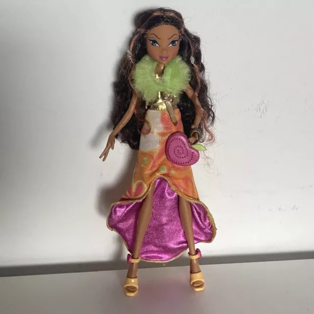 Muñeca Mattel de baile nocturno Winx Club Layla muñeca Aisha