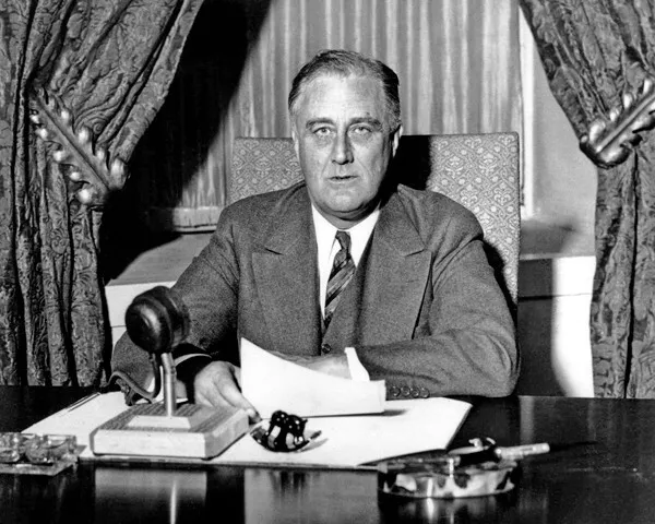 32nd US President FRANKLIN D ROOSEVELT FDR Glossy 8x10 Photo Print Poster