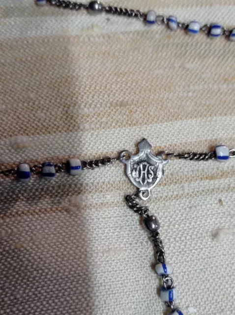 Ancien chapelet et crucifix perles Blanches Et Bleu début 20ème objet religieux 3