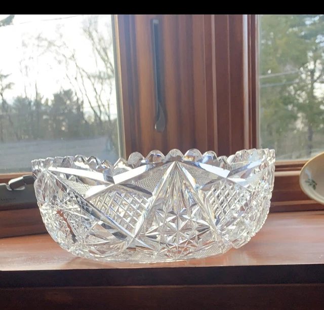 VINTAGE AMERICAN BRILLIANT CUT GLASS HEAVY CRYSTAL BOWL, No Chips Or Cracks.