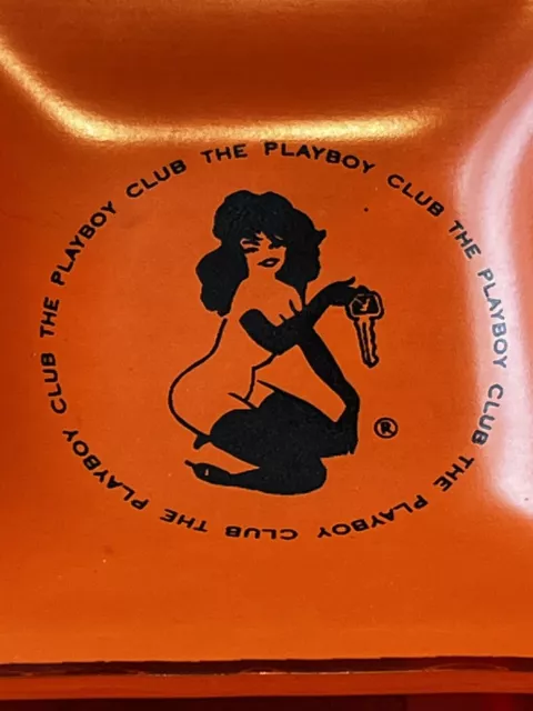 VINTAGE 1960's PLAYBOY CLUB ORANGE GLASS ASHTRAY BUNNY Mint Man Cave Bar Item