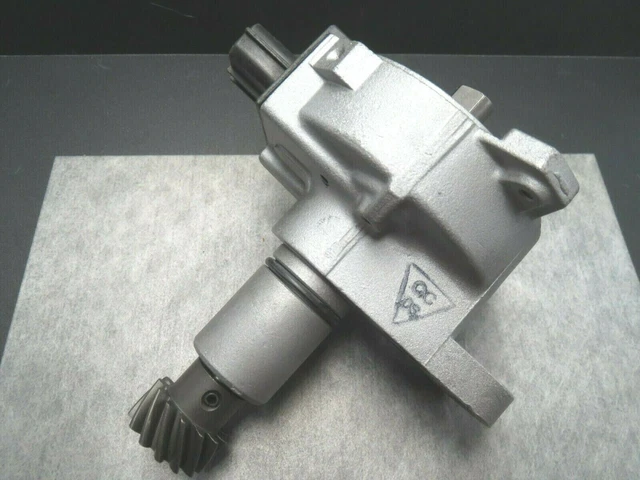 thumbnail image 2 of Ignition Distributor For Chevy Tracker, Geo Tracker, Suzuki Sidekick & X-90 – 1.6L L4 1996-1998 2 of 6