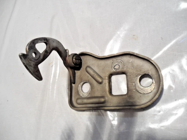 Original Mercedes-Benz Motorhaubenschloss C-Klasse, E-Klasse, ML, GL, GLE, GLS, GLK | RKG Onlineshop