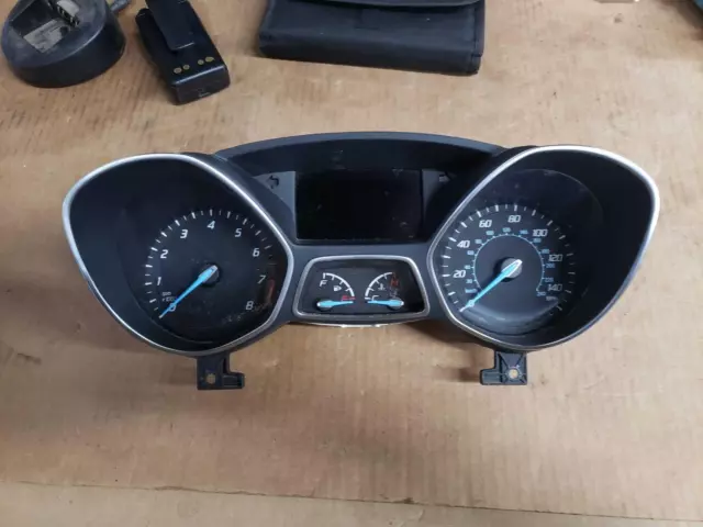 16 ESCAPE Speedometer (cluster), w/Message Center, MPH, 106L, AWD, A.T.
