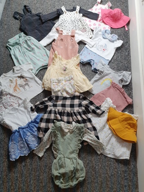 Pacchetto set abiti grandi bambina 0-3 mesi 🙂