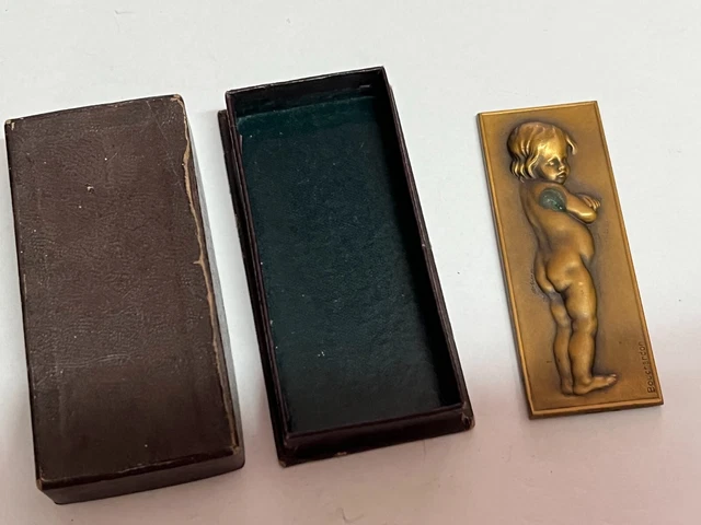 MEDAILLE 2 PÊCHEURS AU BORD DE L'EAU signée DRAGO avec sa boite EUR 8