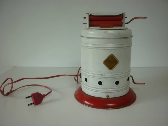 Jouet ancien - machine à vapeur a identifier à Saint Cassin | Clasf jeux