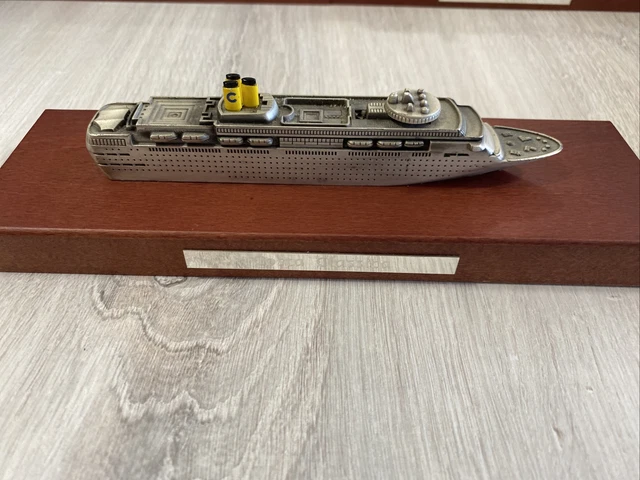 Gadget Collection Croisière Penna Parker Grimaldi - Souvenir De Voyage Maritime - Neuf