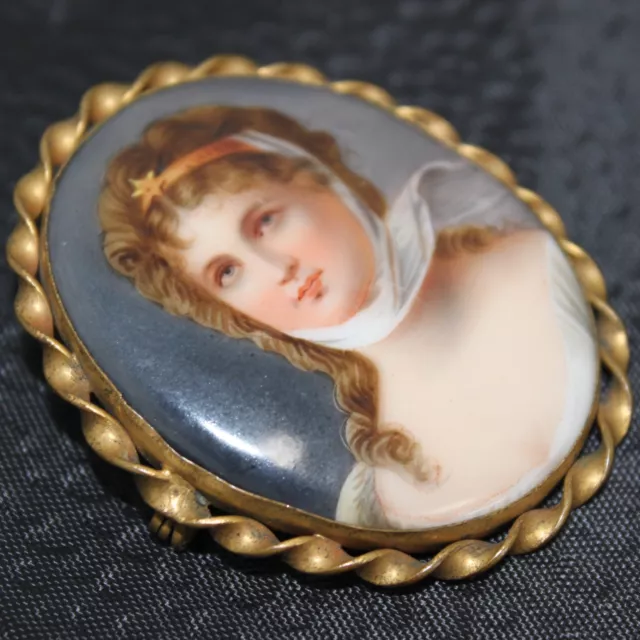 Antique Victorian 2" Hand-Painted Porcelain Cameo Lady Portrait Brooch Pin (90)