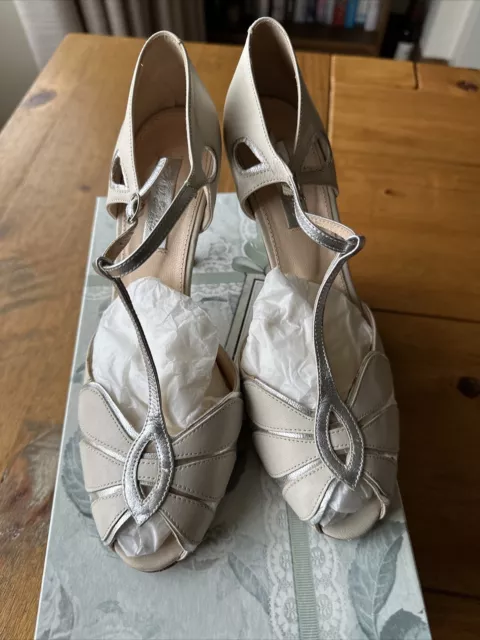 Scarpe da sposa vintage a T-bar Rachel Simpson Mimosa in pelle avorio UK 6