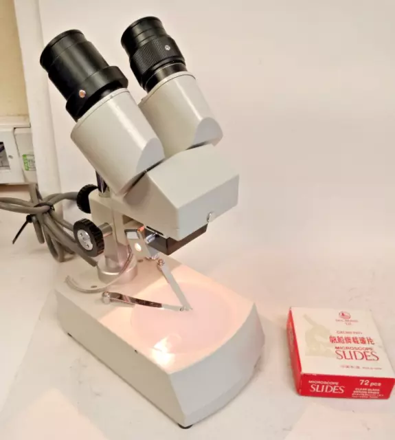 Meiji Techno SKC 21515 Microscope Good condition With Light