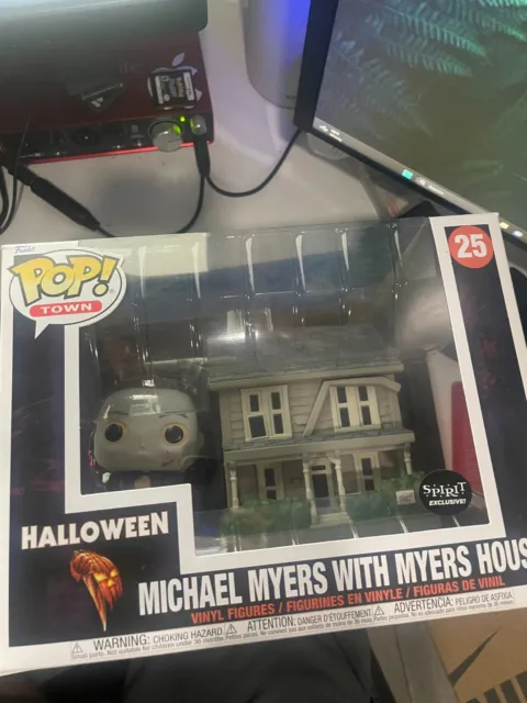 Funko POP! Town: Spirit Exclusive Halloween MICHAEL MYERS with HOUSE #25 MINT