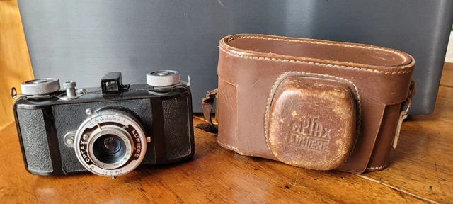 Appareil photo ancien OPTAX LUMIERE