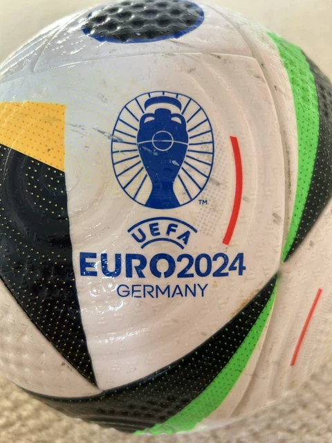 Ballon De Football Officiel FIFA 2022 France - Taille 5 - 400g - Cousu, PVC - Couleur Blanc Bleu - 11