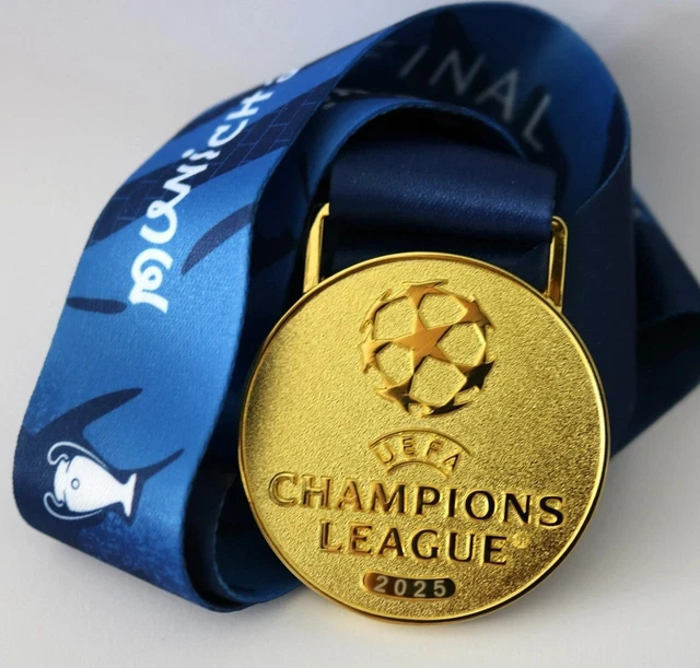 Actualité - Médaille Vermeil de la Ligue ARA pour... - club Football