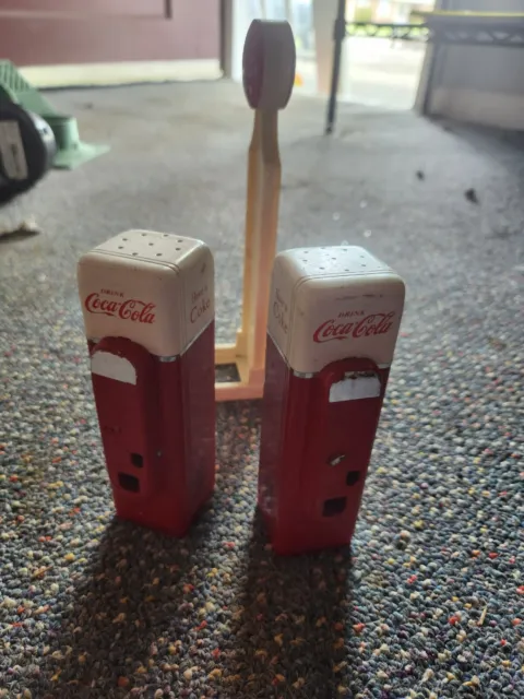 Vintage 1993 Coca-Cola Salt and Pepper Shakers - Gas Station Vending Machines
