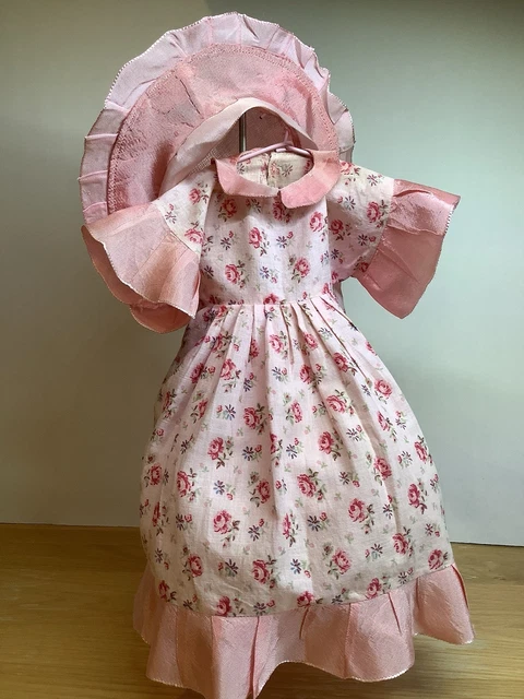 Poupée Ancienne Russe Babouchka – Couvre-théière En Tissu Matelassé – Pièce Rare